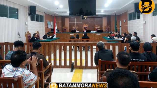“Kenapa Mamah Dibunuh?” Curhatan Pilu Anak Dwi Putri Menggema di Sidang Ke 4 Wilson Cs, Keluarga Minta Pelaku Dihukum Tanpa Ampun