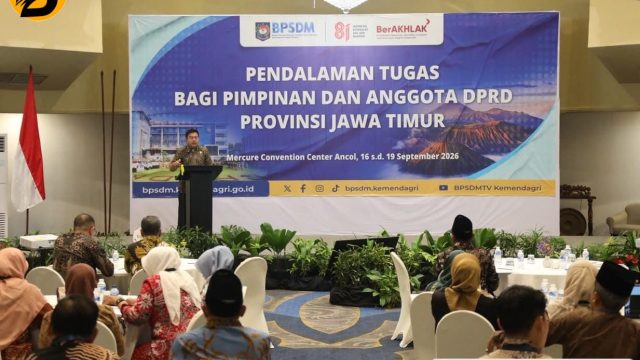 Sekjen Kemendagri Ajak DPRD Jatim Perkuat Pengawasan APBD Berbasis Data