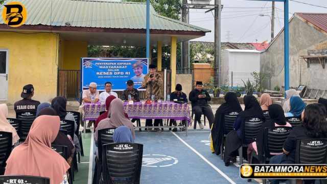 Ismeth Abdullah Dengarkan Aspirasi Warga Perum Prima Garden Terkait Mencuatnya Info Perpanjangan UWTO Untuk Perumahan