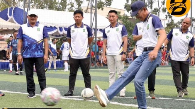 Buka Kejuaraan Minisoccer HUT ke-26 DPRD Batam, Amsakar Dorong Sportivitas dan Kebersamaan